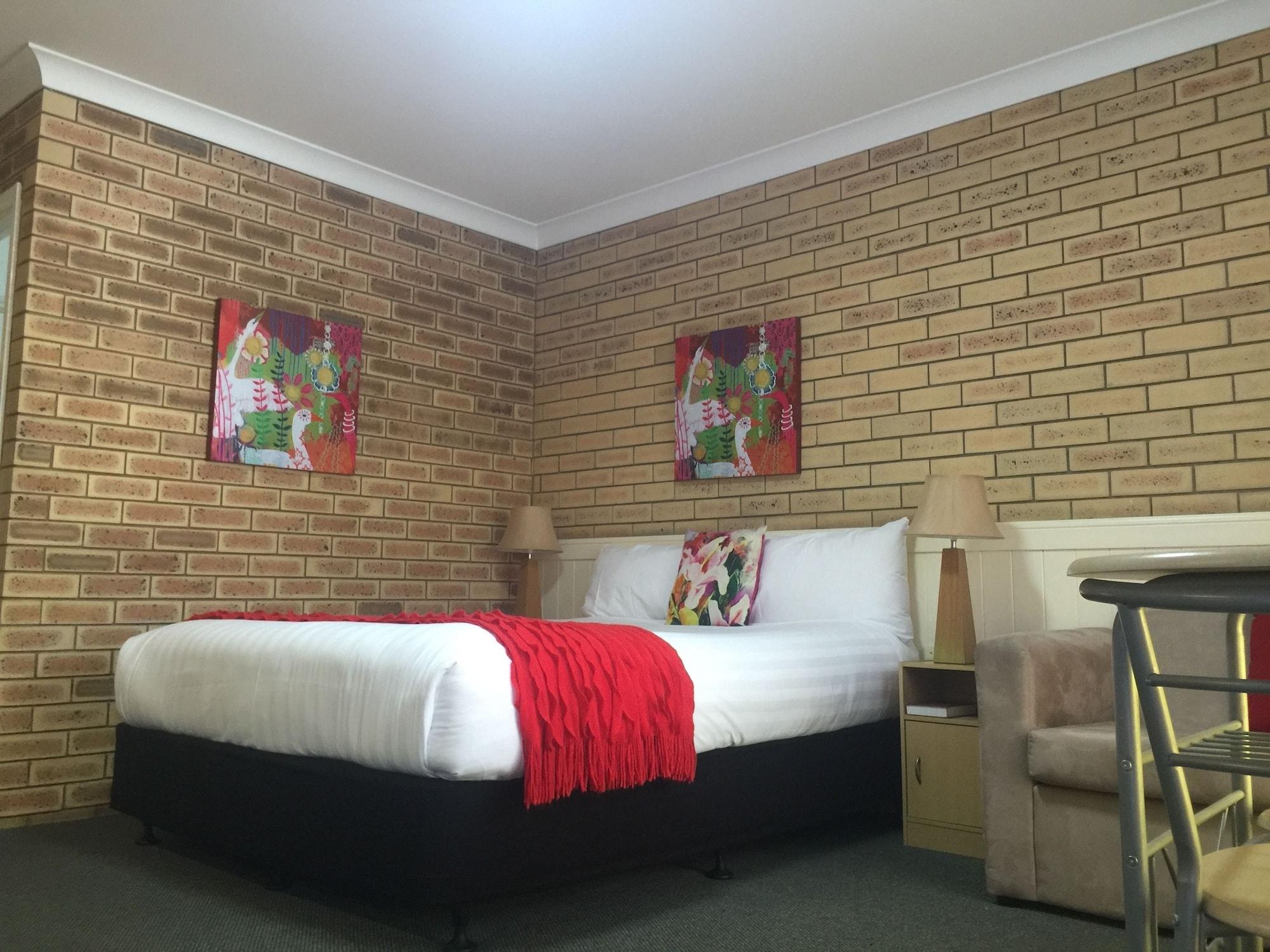 Blue Violet Motor Inn Toowoomba Exterior photo