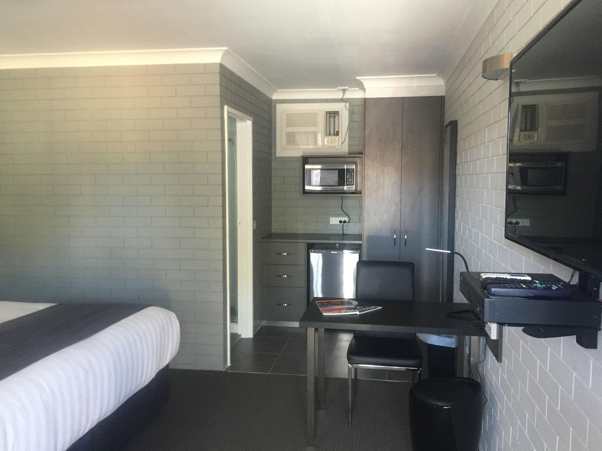 Blue Violet Motor Inn Toowoomba Exterior photo
